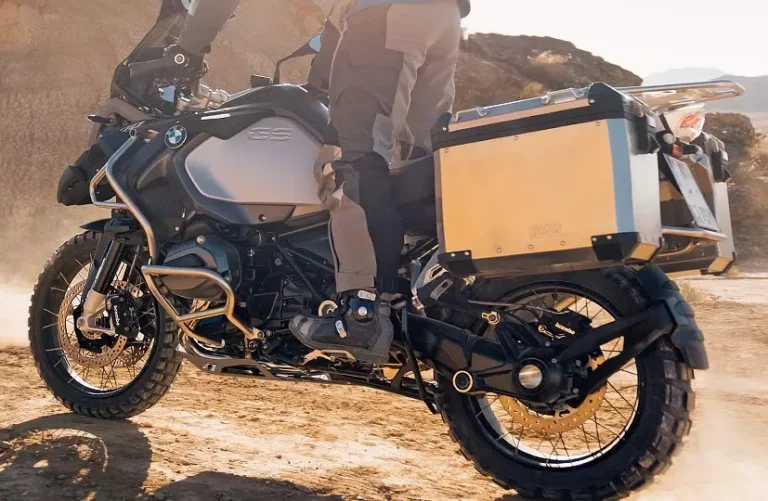 Lire la suite à propos de l’article Les 5 Meilleurs Accessoires BMW Motorrad pour Améliorer Votre Expérience de Conduite