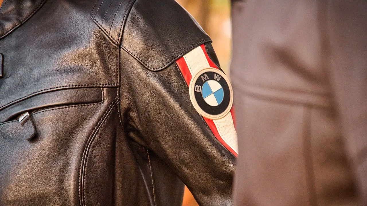 You are currently viewing Veste moto BMW : protection et style au quotidien